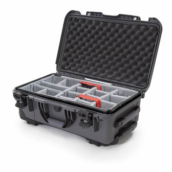 Nanuk 935 Graphite met Vakverdelers