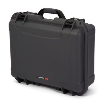 Nanuk 930 Graphite met Vakverdelers