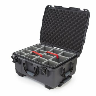 Nanuk 950 Graphite met Vakverdelers