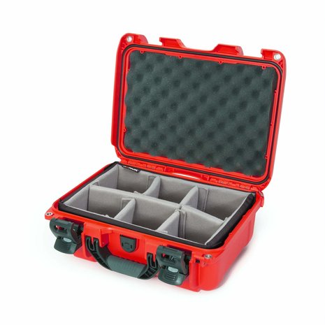 Nanuk 915 Rood met Vakverdelers