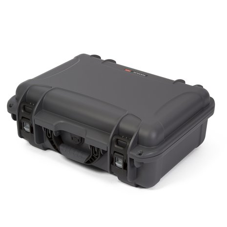 Nanuk 925 Graphite met Vakverdelers