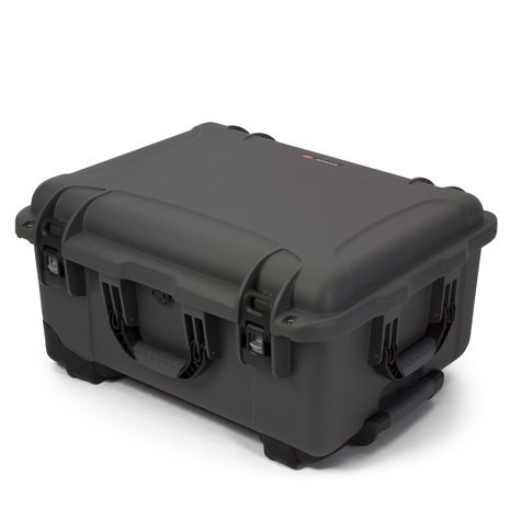 Nanuk 950 Graphite met Vakverdelers