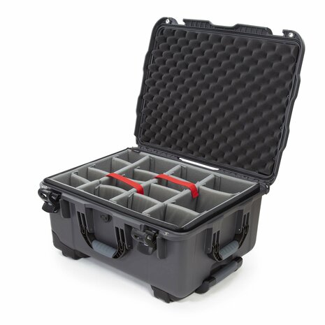 Nanuk 950 Graphite met Vakverdelers